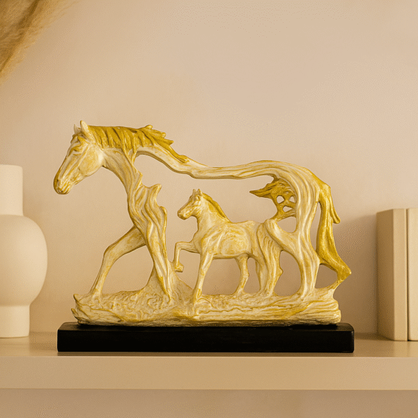 Elegant Horse Sculpture Showcase